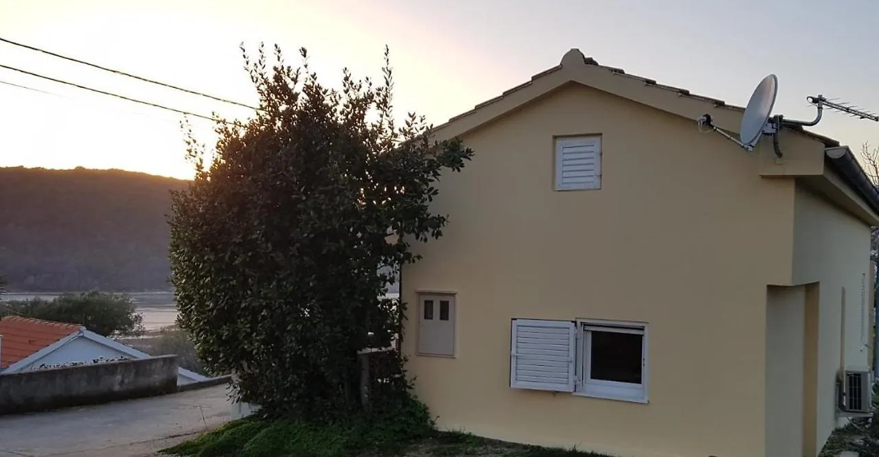 Kampor Kuca Za Odmor Alf 빌라 펜션